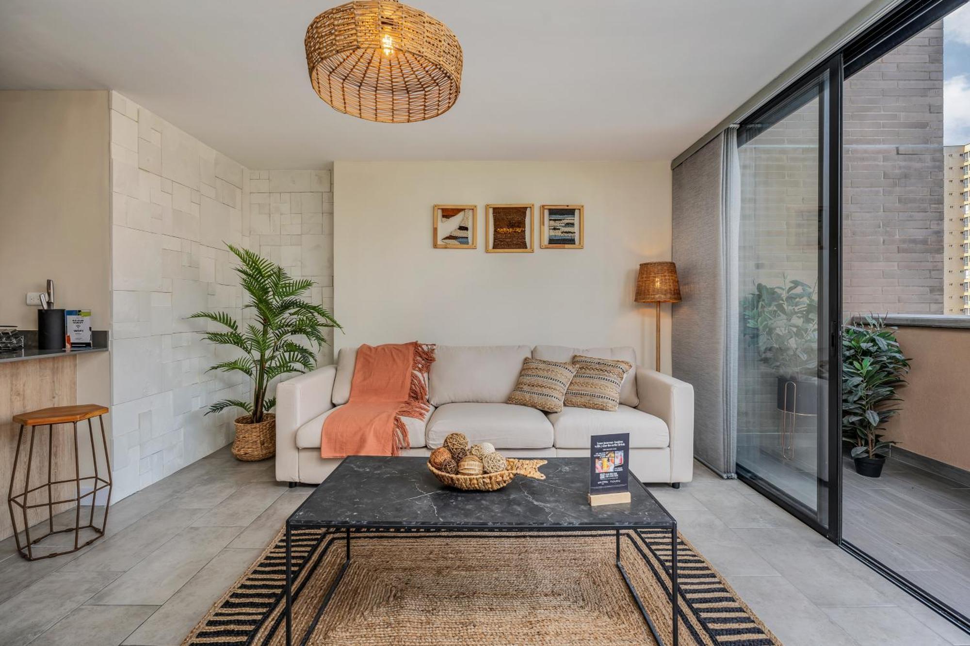 Apartamentos Go Living & Suites By Housy Host Medellín Exterior foto